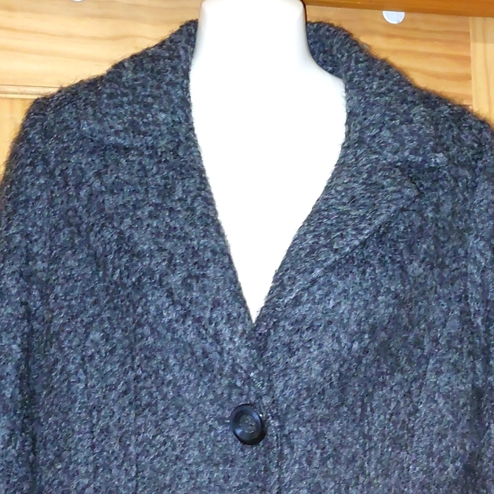 Winter coat - Picture 2 of 7